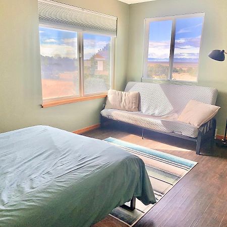 Cozy Remote Retreat • Mountain Views • Stargazing Villa Crestone Dış mekan fotoğraf