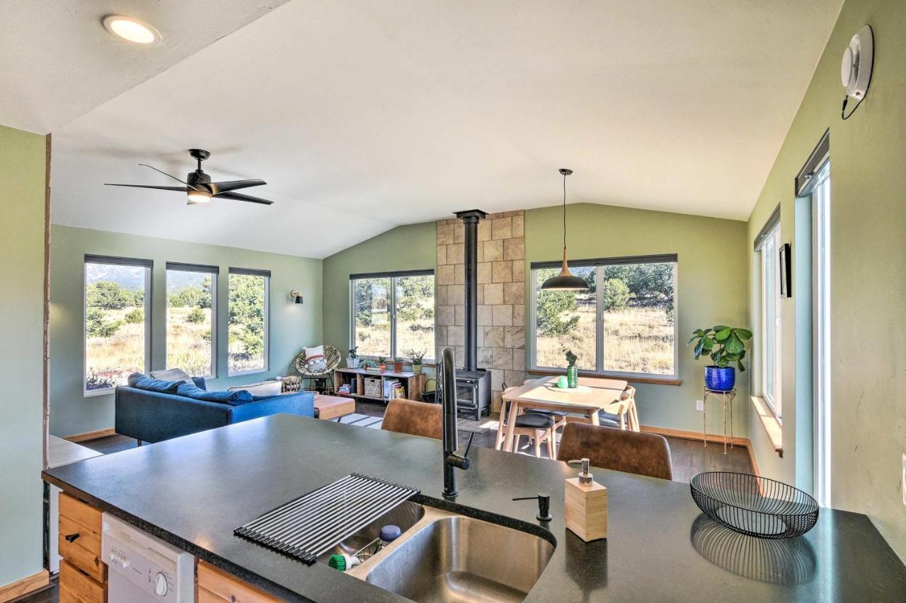 Cozy Remote Retreat • Mountain Views • Stargazing Villa Crestone Dış mekan fotoğraf